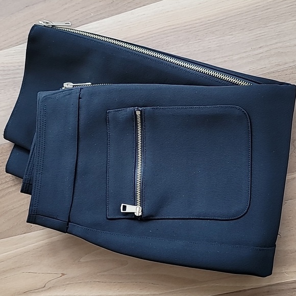 Witchery black pencil skirt w/ gold zipper sz 2 or XS - Picture 6 of 6